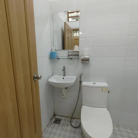 D Home Хошимин Экстерьер фото
